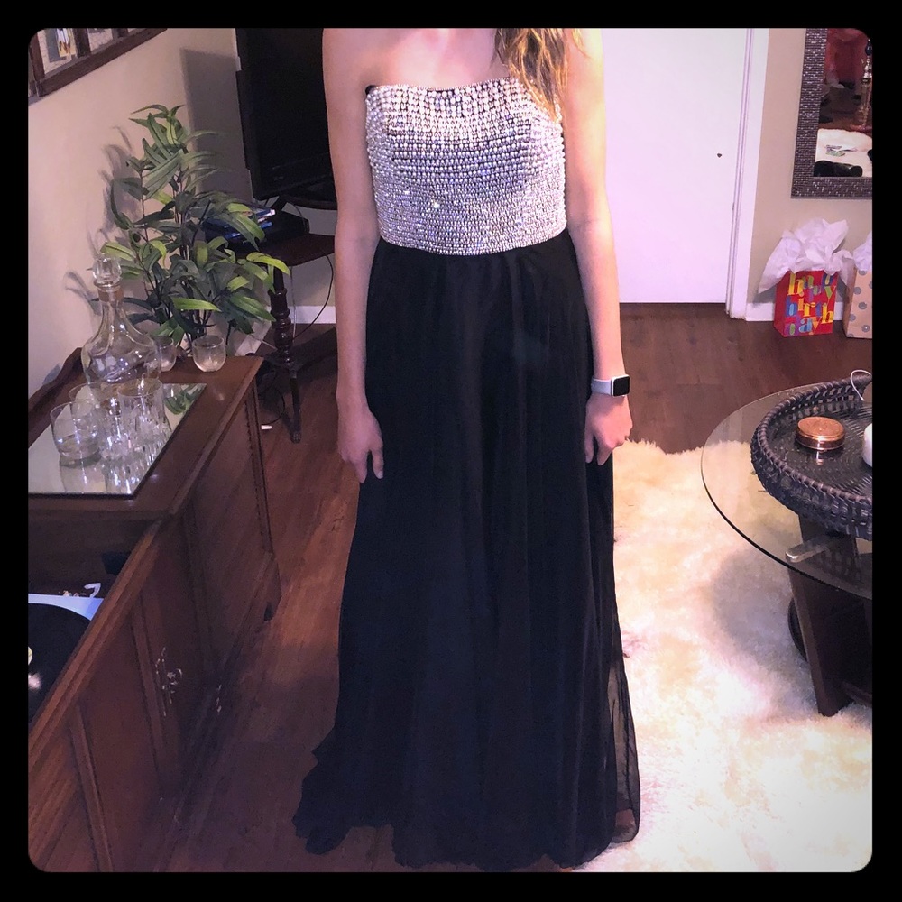 Black Prom/Leadout/Ball Gown